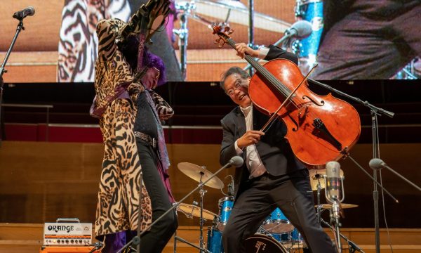 6/20/19 9:16:33 PM -- Symphony Center Presents
Yo-Yo Ma performs the Bach Cello Suites at Millennium Park


© Todd Rosenberg Photography 2019
